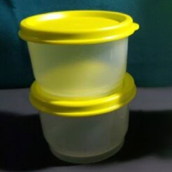 Tupperware 4 Ounce Snack Cups Set of 2 with Yellow Green Seals 4oz Lunch Box Set - Picture 6 of 10